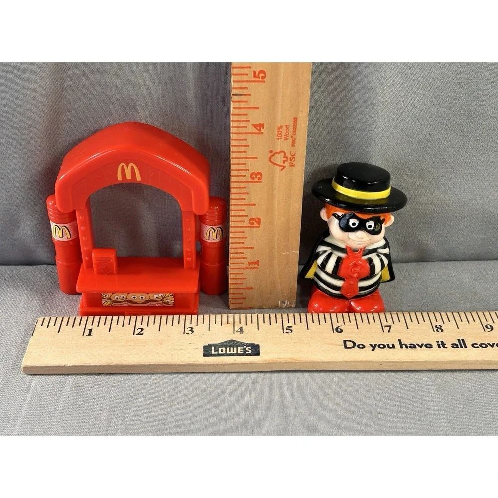 Vintage 2004 McDonalds Mattel Hamburglar and Restaurant Toys 2 Piece Set